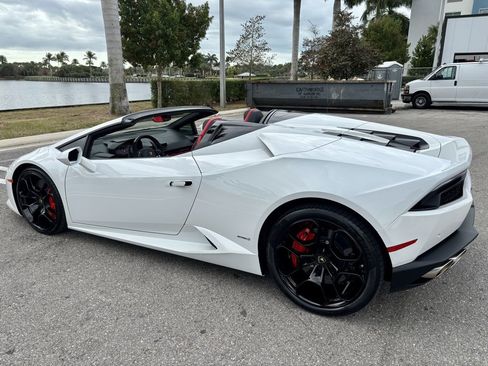 Used 2017 Lamborghini Huracan LP 610-4 image 10