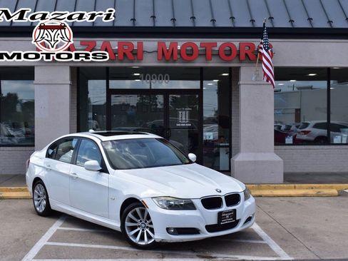 Used 2011 BMW 328i Sedan w/ Premium Pkg image 1