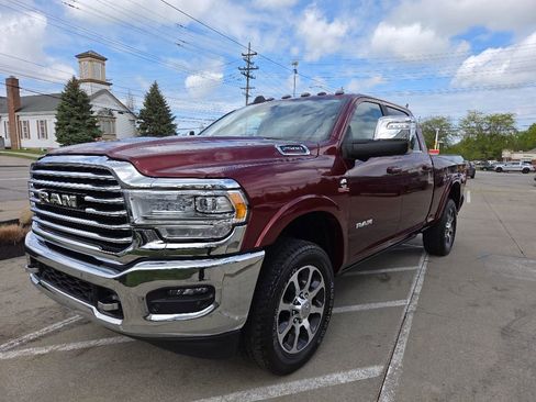 Used 2024 RAM 2500 Limited w/ Safety Group AWD/4WD image 7
