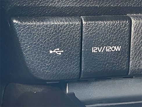 Used 2022 Toyota Camry SE image 20