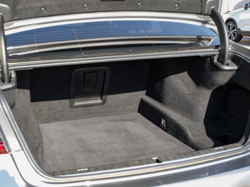 Used 2020 BMW 750i xDrive w/ Executive Package image 47