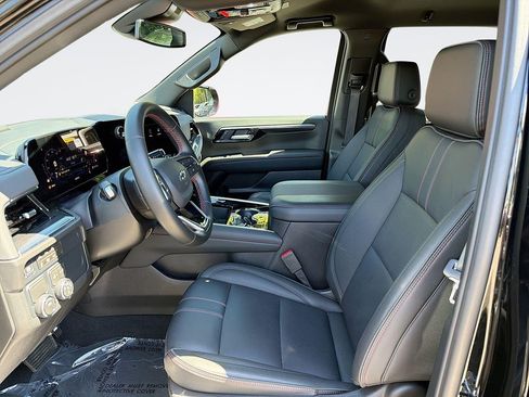 Used 2026 Chevrolet Suburban RST RWD image 20