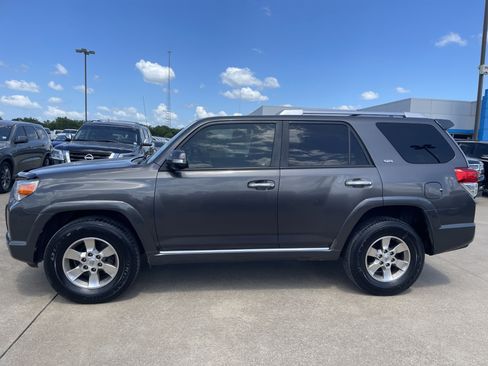 Used 2013 Toyota 4Runner SR5 w/ Convenience Pkg AWD/4WD image 7
