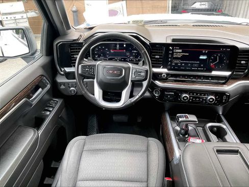 Used 2022 GMC Sierra 1500 Elevation w/ X31 Off-Road Package image 17