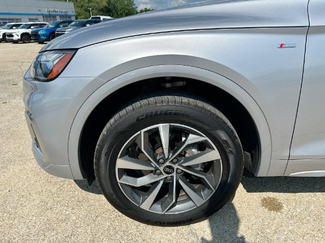 Used 2023 Audi Q5 2.0T Premium Plus w/ Premium Plus Package AWD/4WD image 35