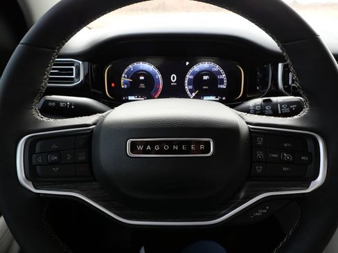 Used 2023 Jeep Wagoneer Series II w/ Premium Group I image 25