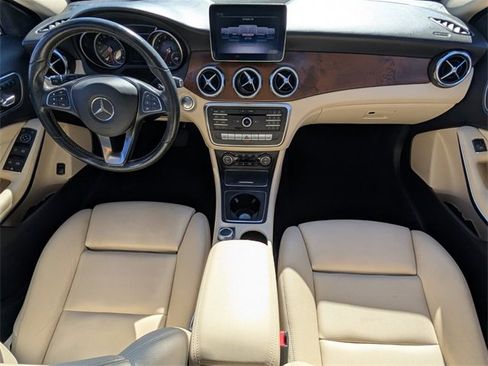 Used 2019 Mercedes-Benz GLA 250 GLA 250 image 8