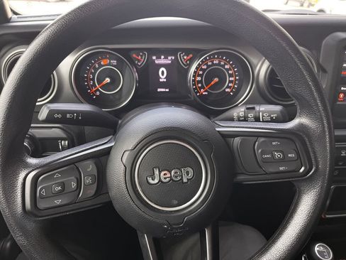 Used 2023 Jeep Wrangler Sport AWD/4WD image 15