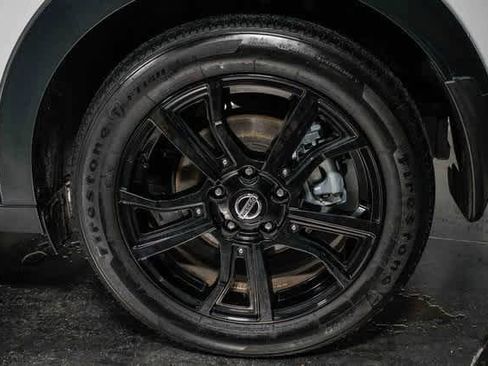 Used 2021 Nissan Kicks SR w/ SR Premium Package image 10