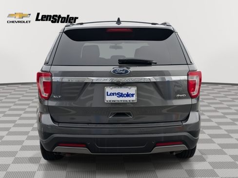 Used 2019 Ford Explorer XLT image 4