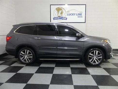 Used 2018 Honda Pilot Elite image 6
