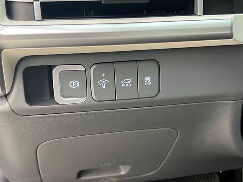 Used 2025 Hyundai Santa Fe SEL image 30