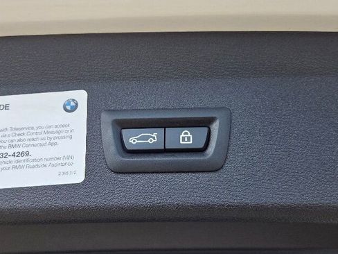 Used 2018 BMW X1 sDrive28i image 17