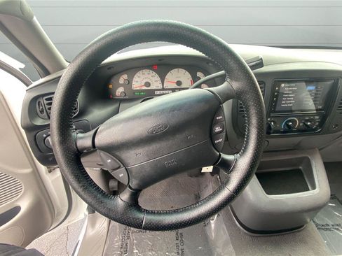 Used 2001 Ford F150 Lightning image 11