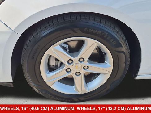 Used 2024 Chevrolet Malibu LT FWD image 13