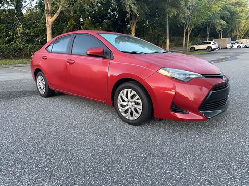 Used 2019 Toyota Corolla LE image 7