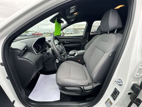 Used 2024 Hyundai Santa Cruz SE AWD/4WD image 17