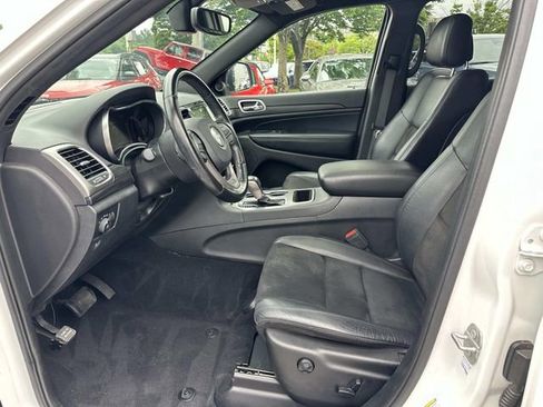 Used 2020 Jeep Grand Cherokee Altitude AWD/4WD image 18