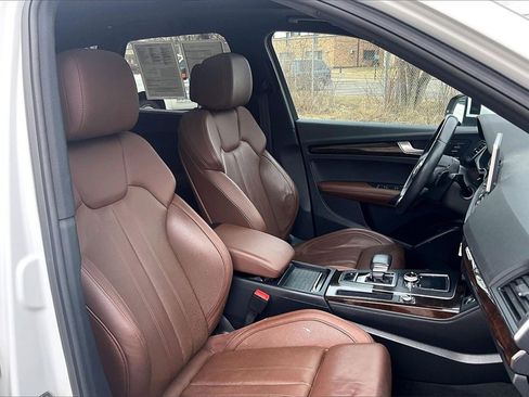 Used 2020 Audi Q5 2.0T Premium Plus w/ Premium Plus Package image 7