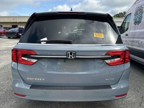 Used 2024 Honda Odyssey Elite image 12
