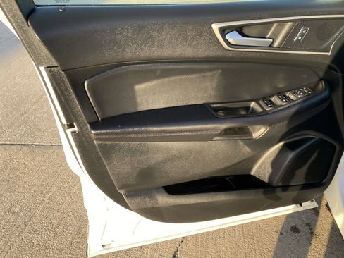 Used 2022 Ford Edge SEL w/ Convenience Package image 19