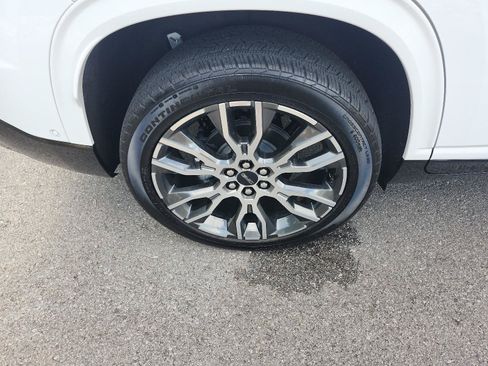 Certified 2026 GMC Acadia Denali Ultimate FWD image 6