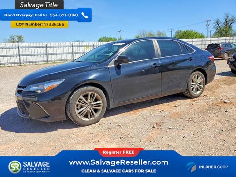 Used 2015 Toyota Camry SE image 1