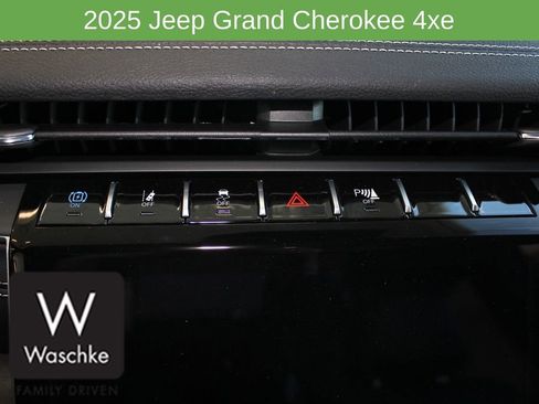 New 2025 Jeep Grand Cherokee Limited 4xe w/ Trailer Tow Package AWD/4WD image 31
