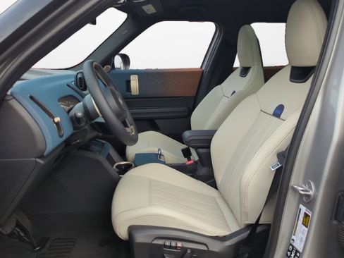 Certified 2025 MINI Cooper Countryman S image 9