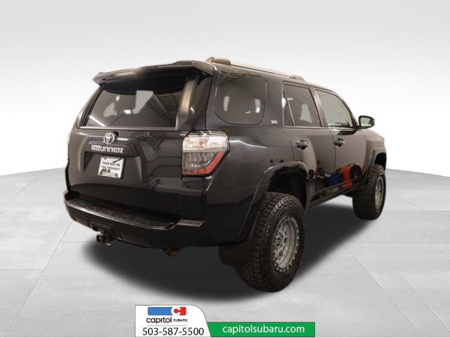 Used 2022 Toyota 4Runner SR5 AWD/4WD image 2