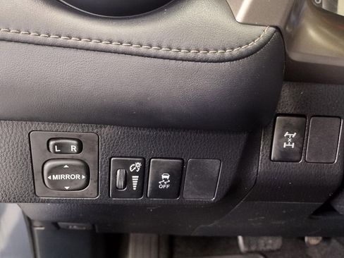 Used 2014 Toyota RAV4 XLE AWD/4WD image 25