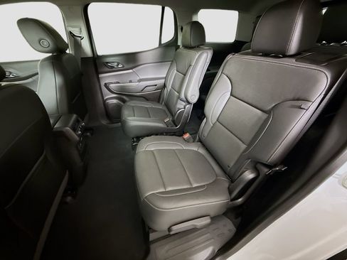 Used 2023 GMC Acadia SLT w/ Elevation Edition FWD image 25