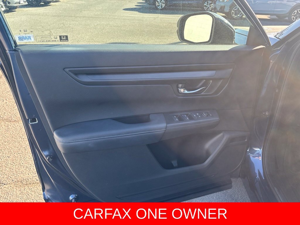 Used 2025 Honda CR-V LX image 10
