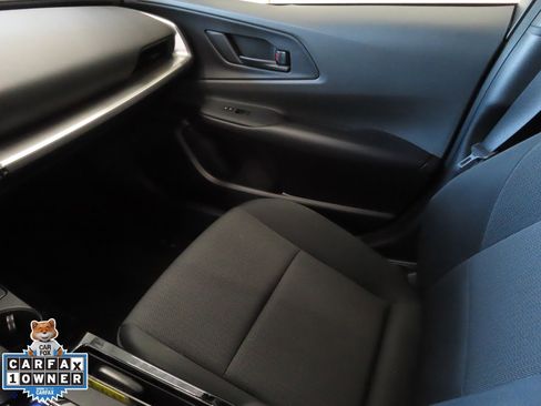 Used 2024 Toyota Prius LE image 21