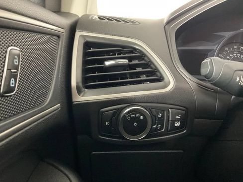 Used 2024 Ford Edge SEL w/ Convenience Package AWD/4WD image 17