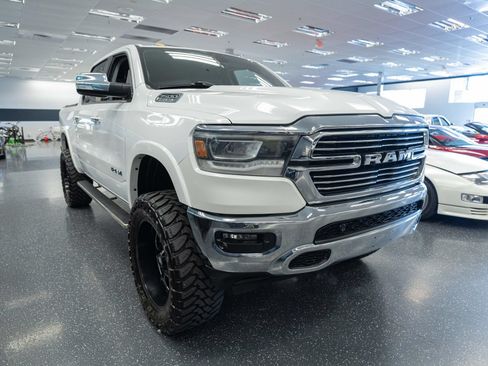 Used 2019 RAM 1500 Laramie RWD image 3