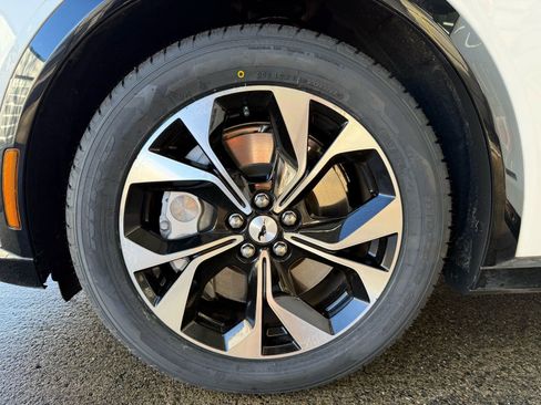 Used 2023 Ford Mustang Mach-E Premium image 21