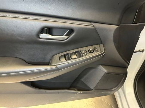 Used 2024 Nissan Sentra SV FWD image 21