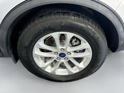 Used 2020 Ford Escape SE FWD image 29