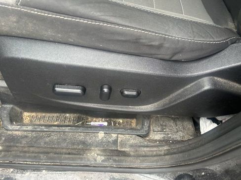 Used 2015 Ford Escape SE image 18