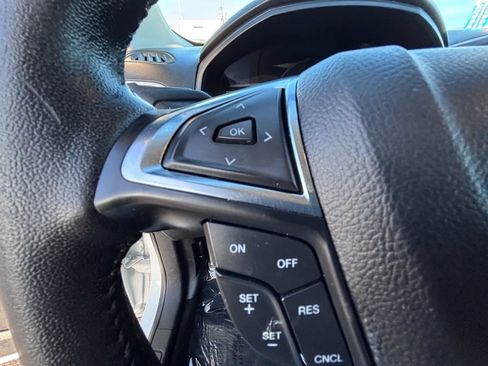 Used 2022 Ford Edge SEL AWD/4WD image 25