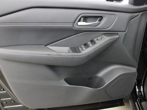 New 2026 Nissan Rogue SV image 16