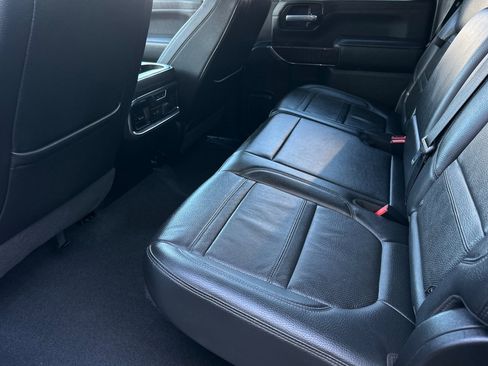 Used 2021 GMC Sierra 3500 Denali w/ Denali Ultimate Package image 12