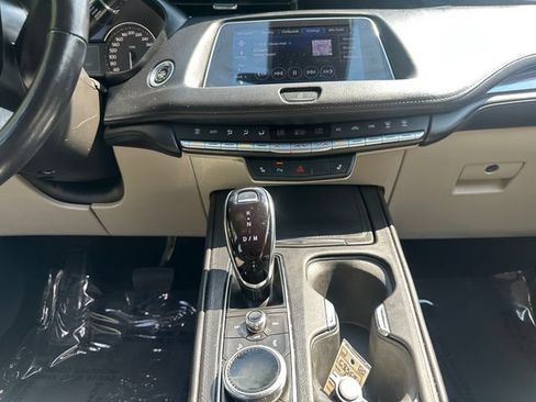 Used 2023 Cadillac XT4 Luxury w/ LPO, Onyx Lite Package AWD/4WD image 23