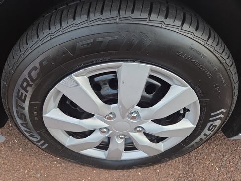 Used 2012 Honda Accord LX image 12