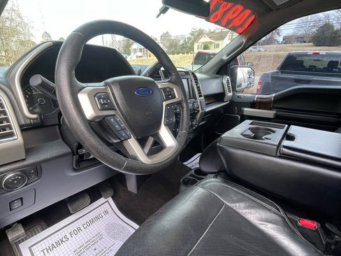 Used 2016 Ford F150 Lariat image 17