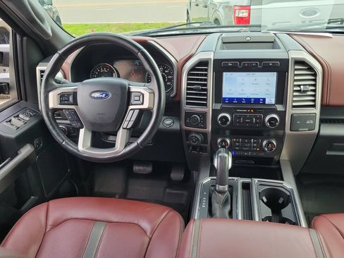 Used 2019 Ford F150 Platinum w/ Equipment Group 701A Luxury AWD/4WD image 16