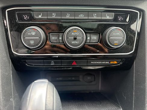 Used 2023 Volkswagen Atlas SEL Premium AWD/4WD image 14