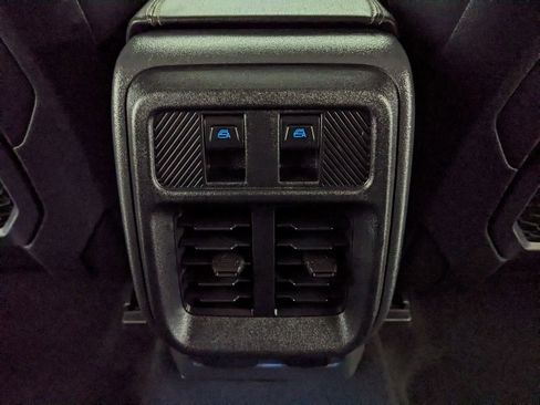 Certified 2025 Ford Bronco Badlands AWD/4WD image 21