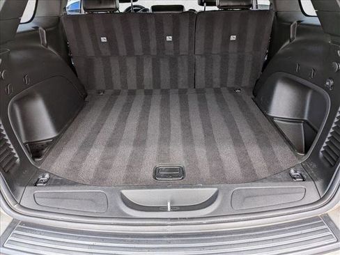 Used 2021 Jeep Grand Cherokee Laredo X image 6